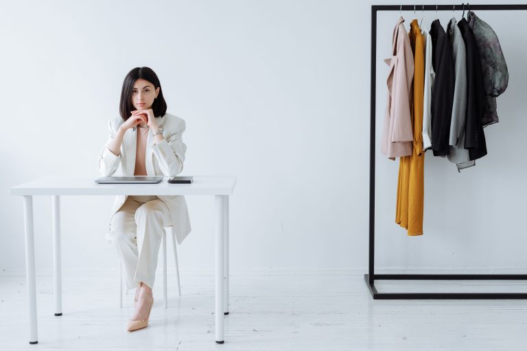 The 10-Piece Minimalist Wardrobe That Works for Any Season